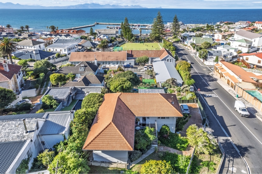 2 Bedroom Property for Sale in Kalk Bay Western Cape